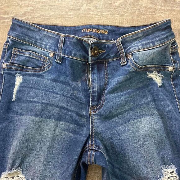 Maurices Distressed Jeans‎ - Picture 2 of 2